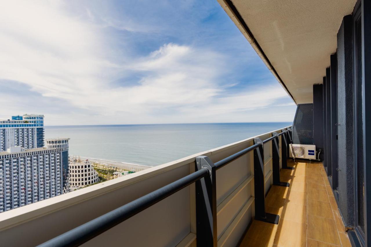 Grand City Real Estate Apartment Batumi Luaran gambar