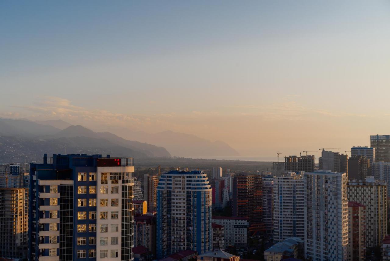 Grand City Real Estate Apartment Batumi Luaran gambar