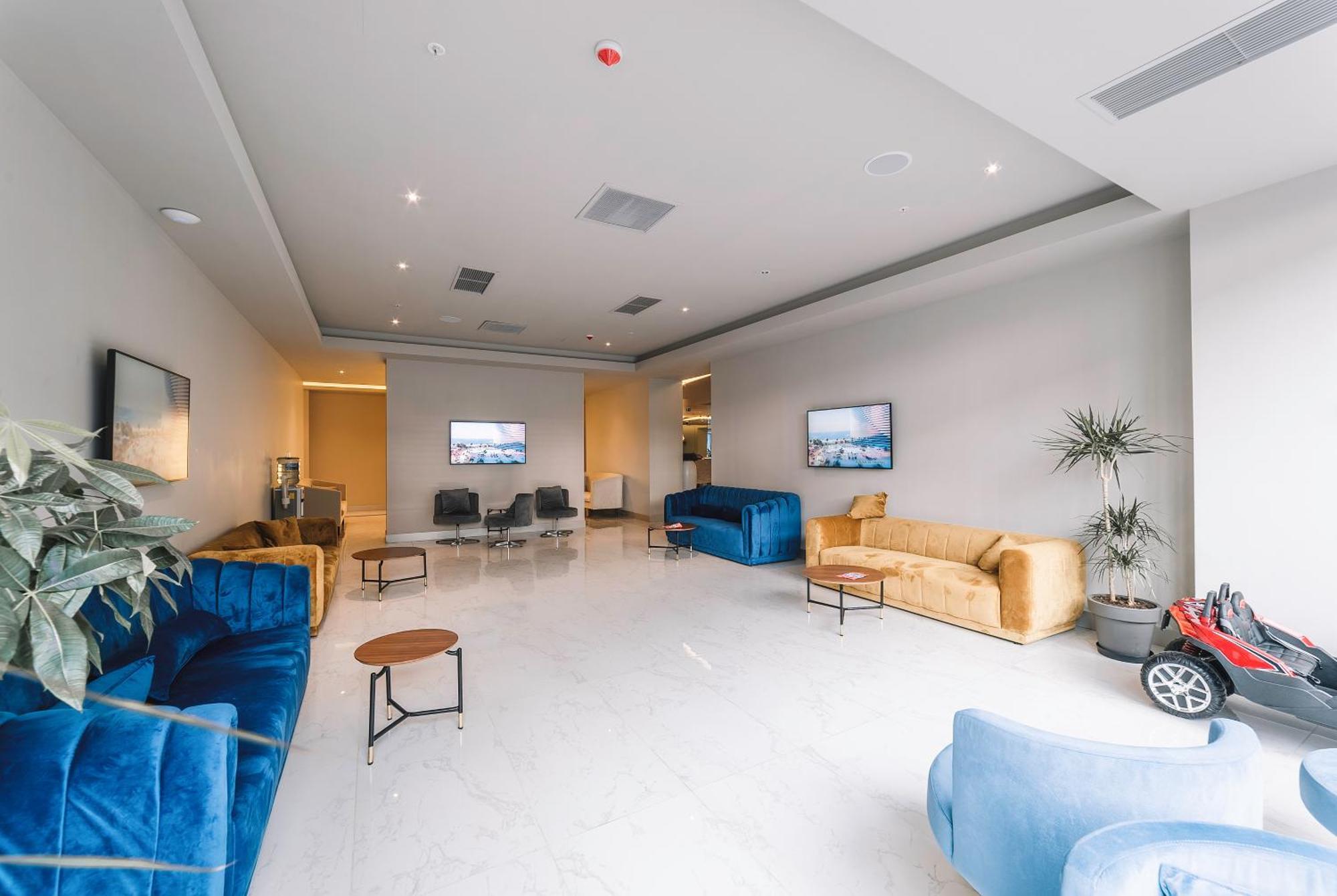 Grand City Real Estate Apartment Batumi Luaran gambar